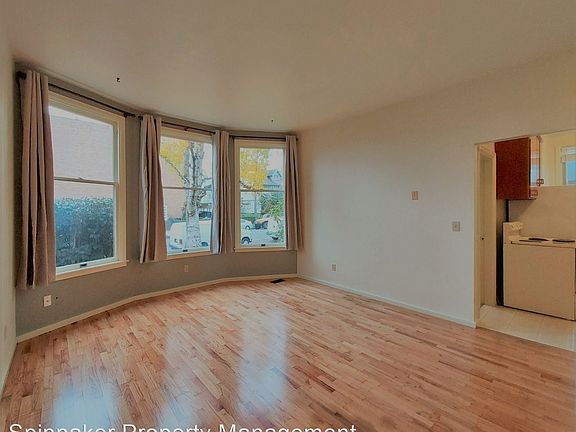 5th image of 404 N Tacoma Ave APT 2
