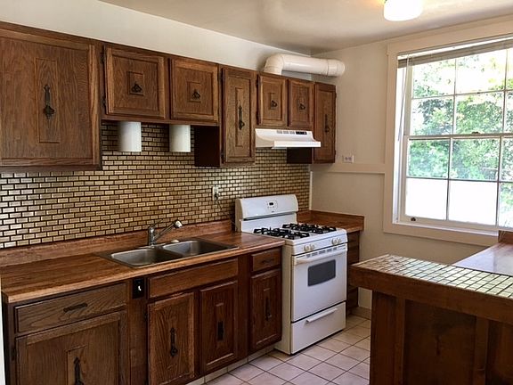 3rd image of 307 C St #B