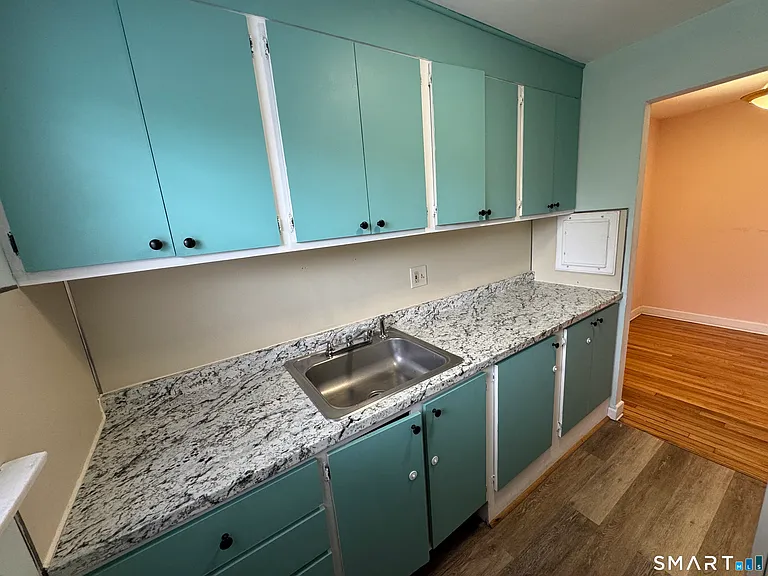 24 Merrill St #C1 — Photo 9