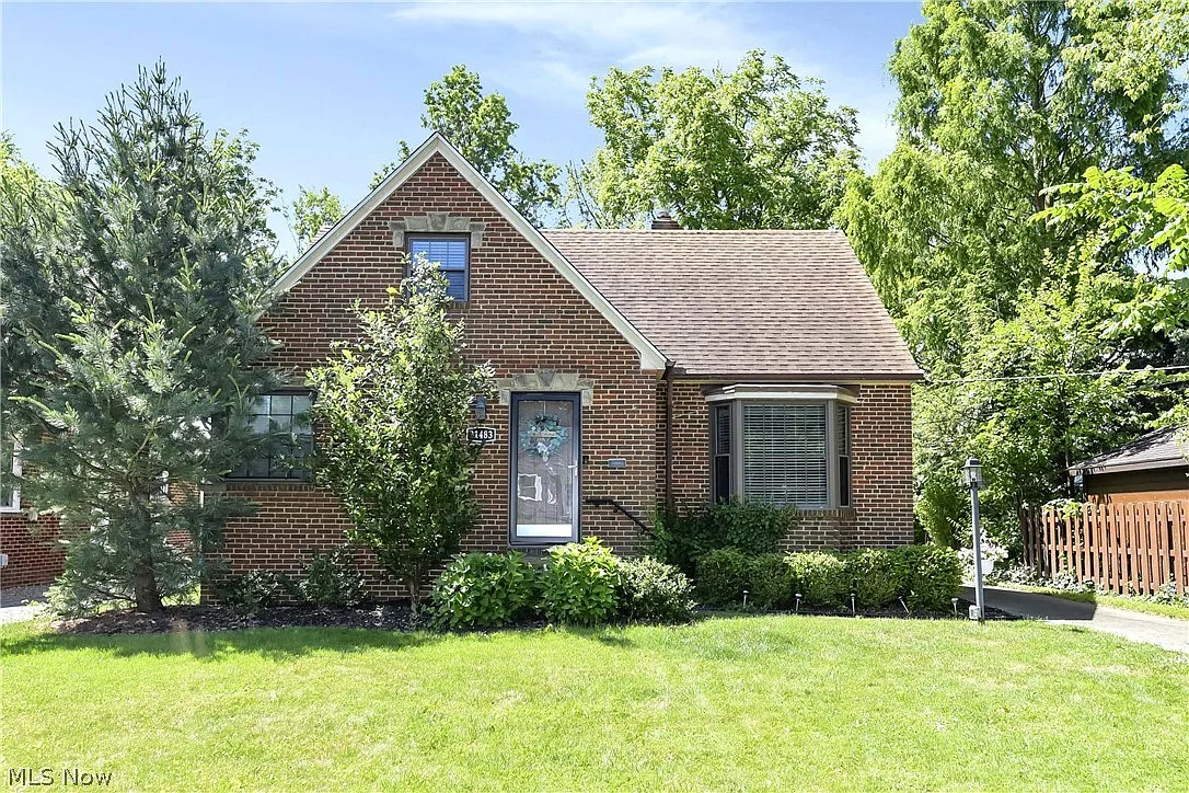21483 Eaton Rd photo 1