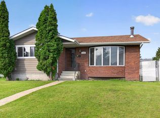 1139 Lakewood Rd N, Edmonton, AB T6K 3Y1