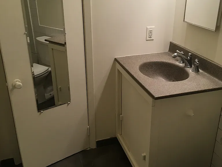 2835 Hoard St #1 — Photo 10