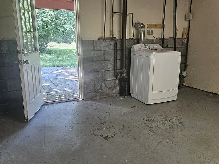 38 Brenda Ct #2 — Photo 20