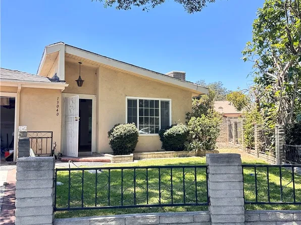 13040 Cantrece Ln, Cerritos, CA 90703