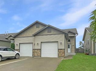 11225 69th Ave, Grande Prairie, AB T8W0E1