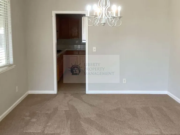 4425 Crown Valley Way — Photo 12