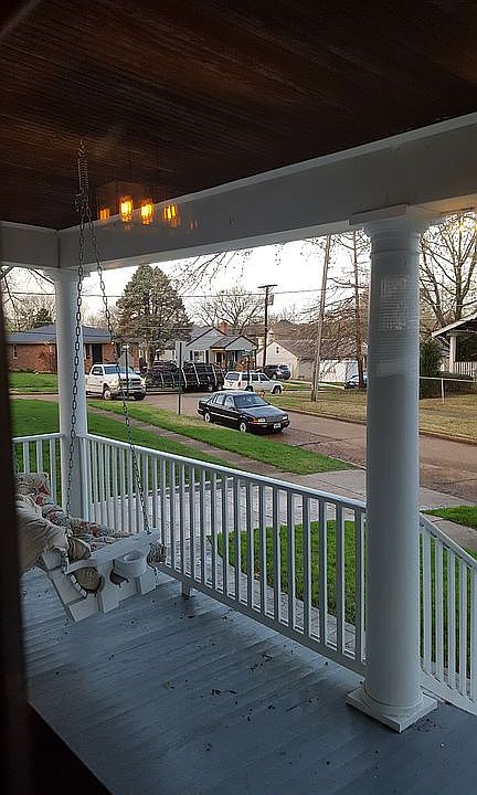 2nd image of 2832 Burgess Ave