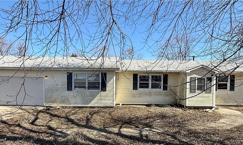2nd image of 8585 Kingsley St