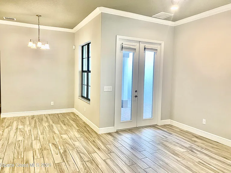 2715 Vuldarno Ln — Photo 8