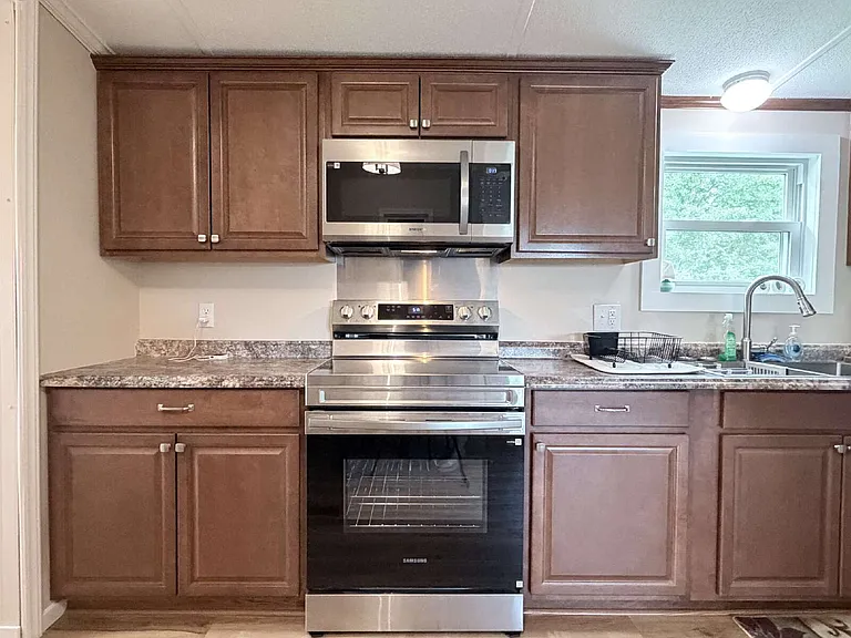 129 Redwood Ln — Photo 11