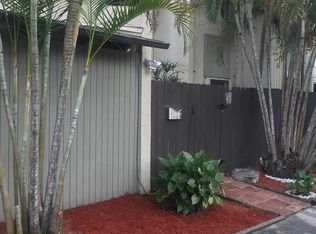 10935 SW 71st St, Miami, FL 33173