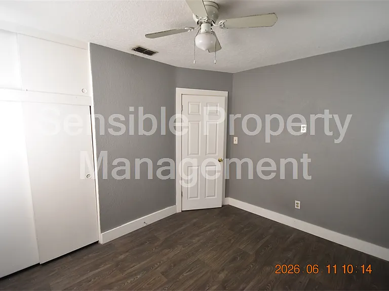 1906 E Bougainvillea Ave — Photo 24
