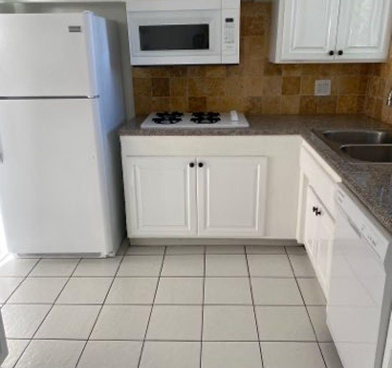 1st image of 454 S Oakhurst Dr #204