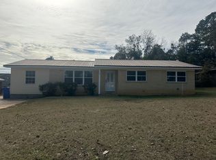 104 Yellowleaf Dr, Enterprise, AL 36330