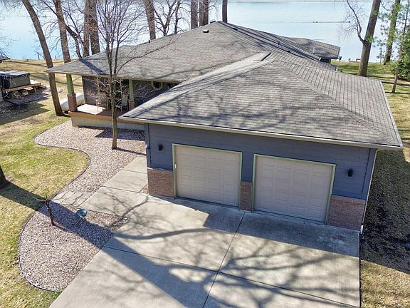 2nd image of 32195 Ponderosa Dr
