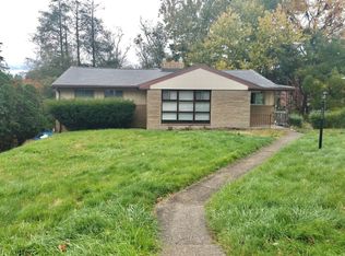 1355 Foxboro Dr, Monroeville, PA
