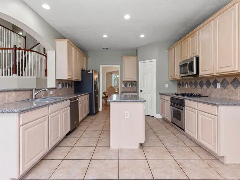 3531 Shoreview Ln — Photo 5