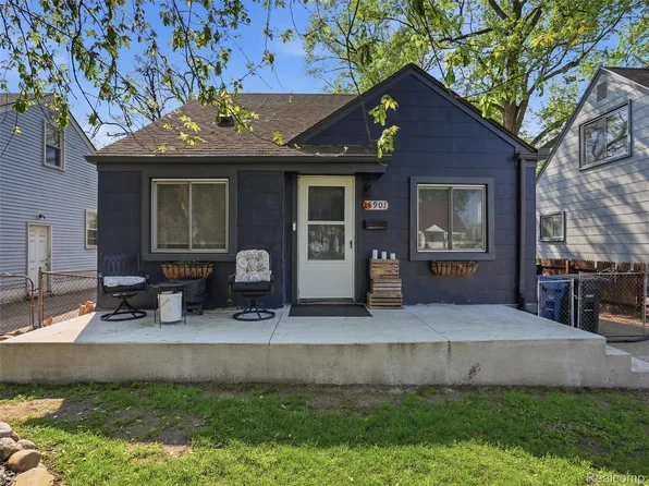 18901 Garfield, Redford, MI 48240