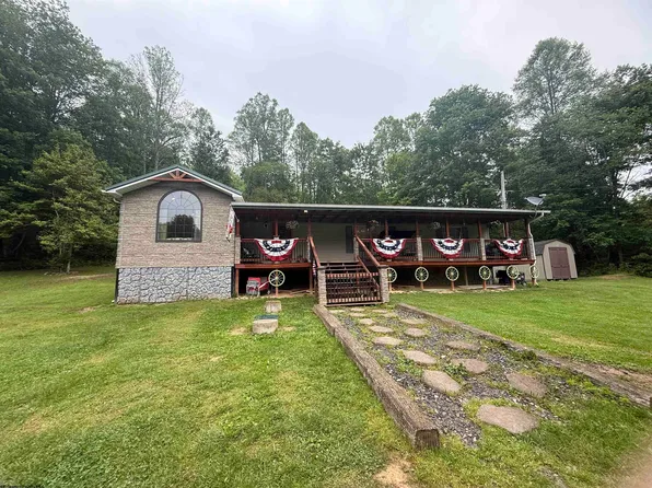 24172 Route 20 South Rd, Kanawha Head, WV 26228