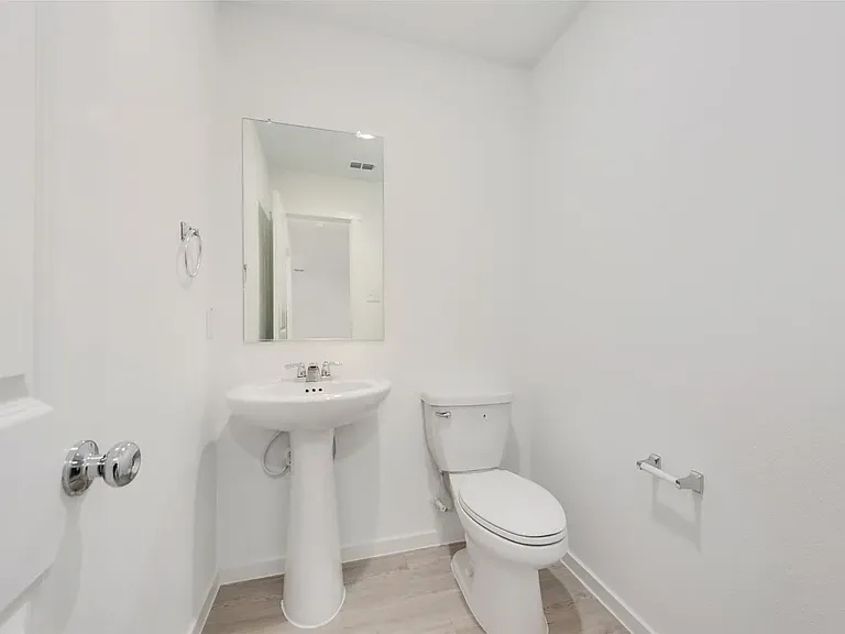 233 Ashbrook St — Photo 25