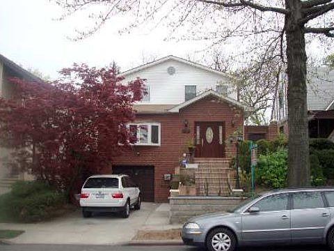 1st image of 8127 Utopia Pkwy
