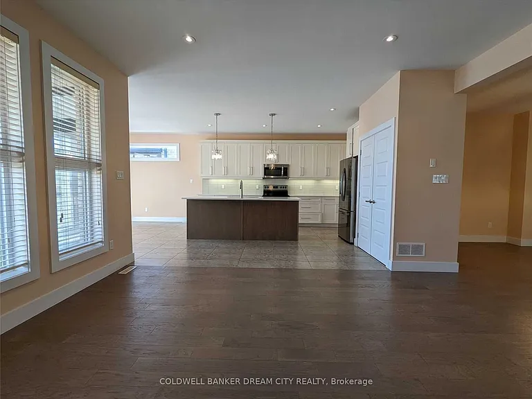 1236 Medway Park Dr — Photo 8