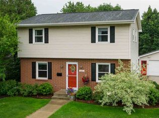 1007 W Lindbergh St, Appleton, WI 54914