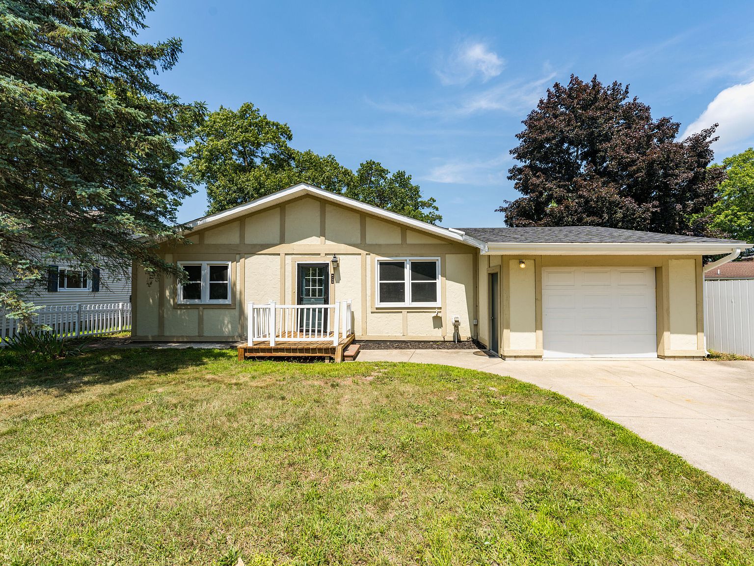 8244 W Q Ave, Kalamazoo, MI 49009 | MLS #25038064 | Zillow