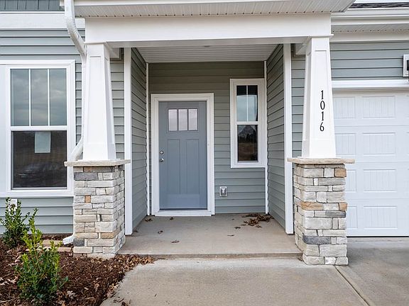 3rd image of 1016 Glohaven Way Lot 54