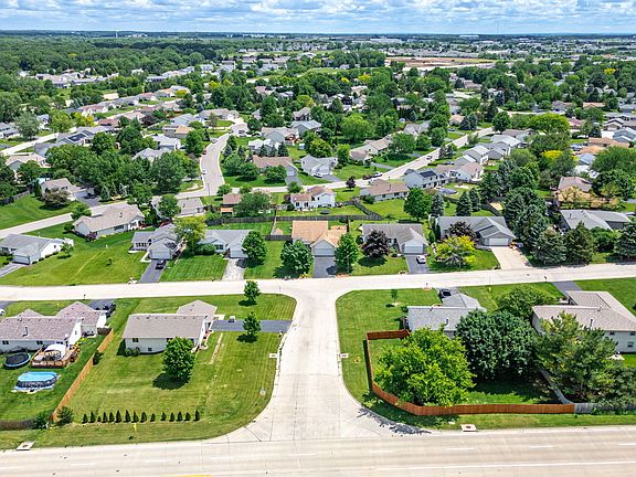 4th image of 5984 Durrington Dr