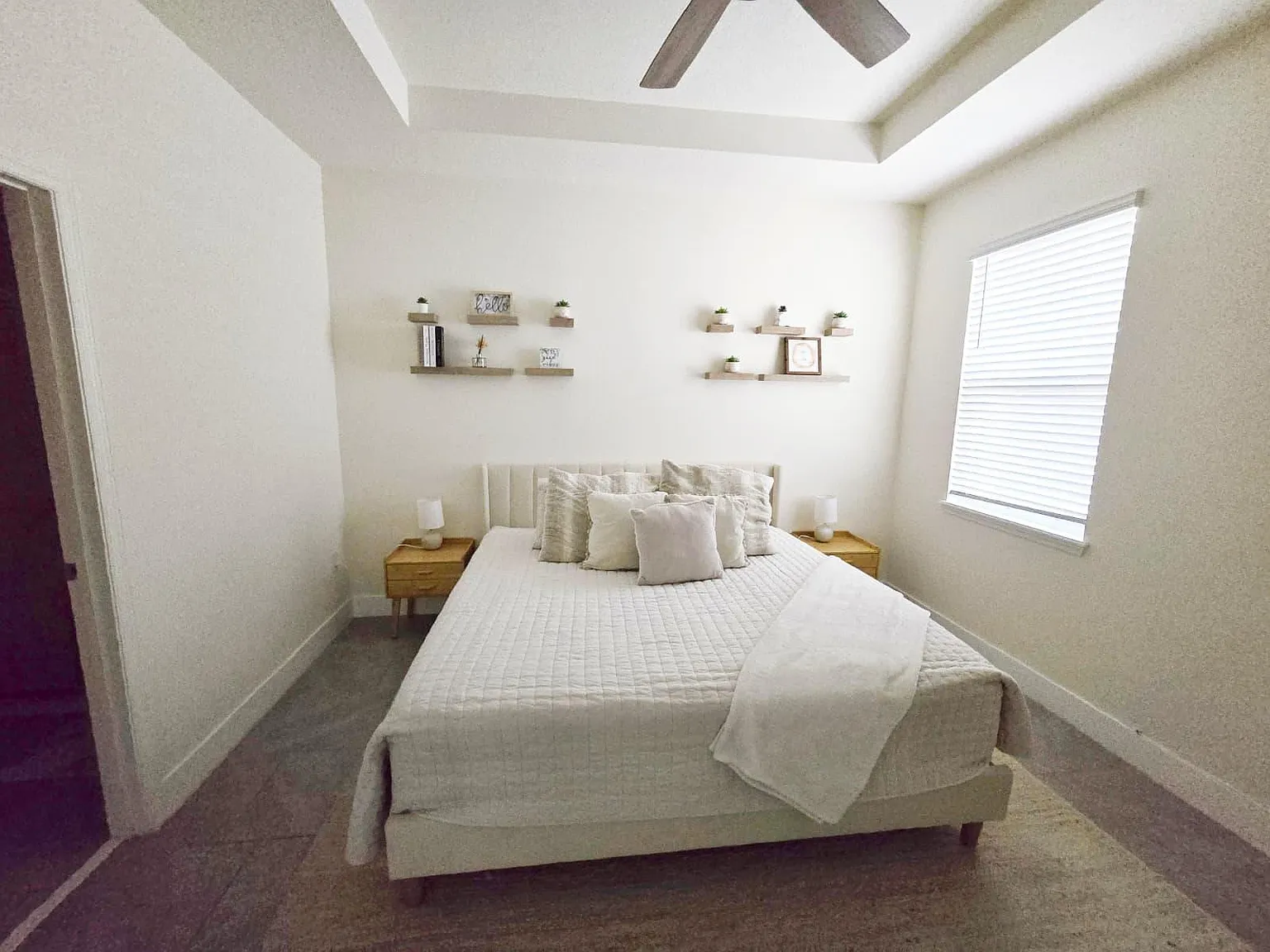 1 bed, 1.0 bath, 550 sqft, $1,819 — Photo 3