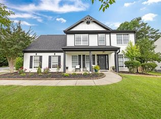 8320 Mayfern Dr, Fairburn, GA 30213