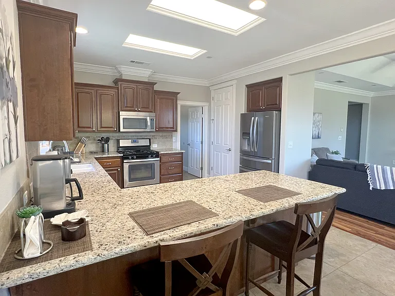 580 Grants Pass Pl — Photo 14