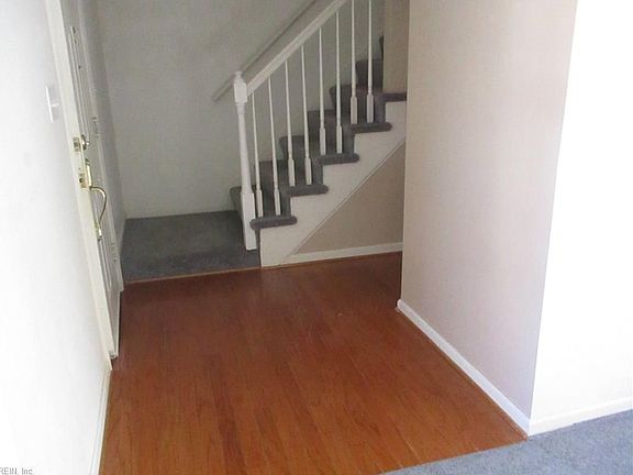 3rd image of 100 Saint George Dr