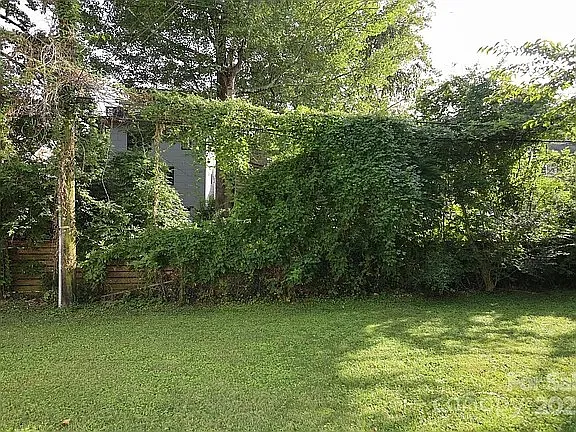 1820 Kensington Dr — Photo 19