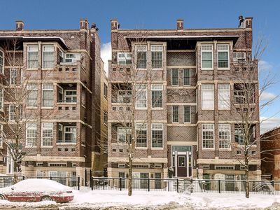3844 N Clark St APT T, Chicago, IL, 60613