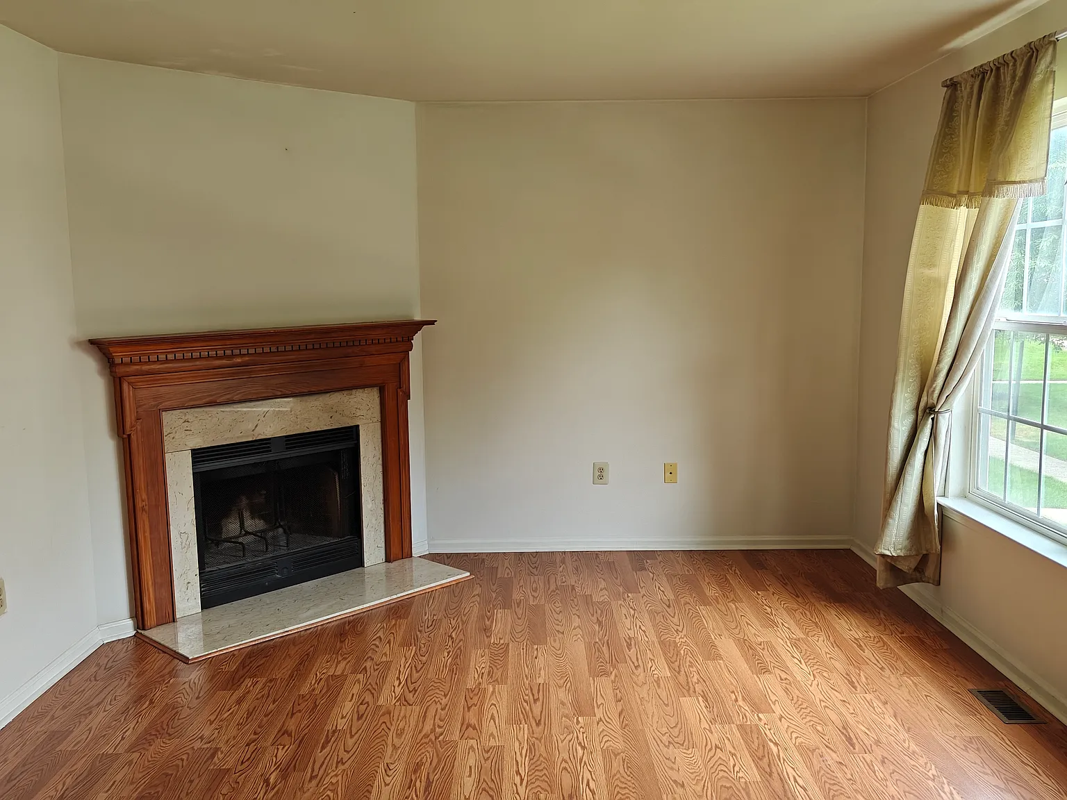 3 bed, 2.5 bath, 1530 sqft, $2,500 — Photo 3
