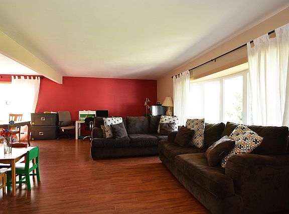 4th image of 15115 Narcissus Ct