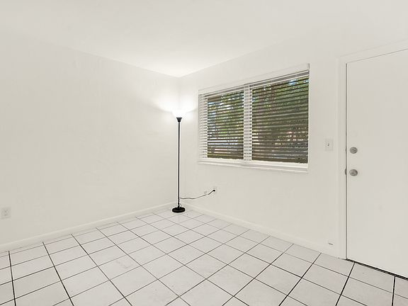 3rd image of 426 Santander Ave APT 3