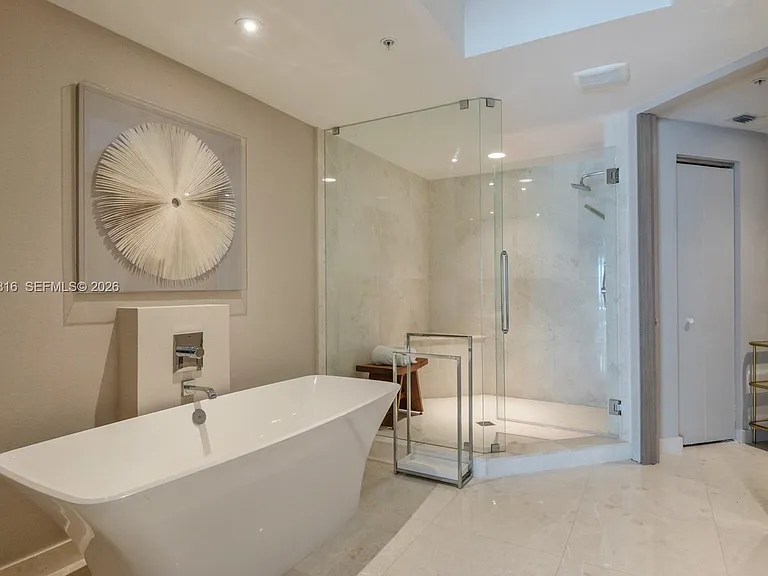 17301 Biscayne Blvd #1609 — Photo 34