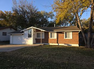 7912 W 95th St, Overland Park, KS 66212