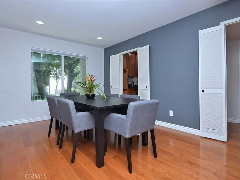 11856 Moorpark St #H — Photo 14