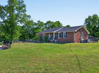 833 Leeville Rd, Lebanon, TN 37090