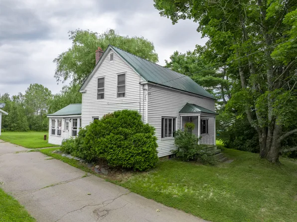 819 Coldbrook Road, Hermon, ME 04401