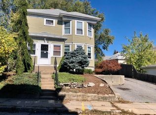 13 Campbell Ter, Pawtucket, RI 02860