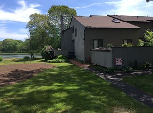 297 Fishing Cove Rd, North Kingstown, RI 02852