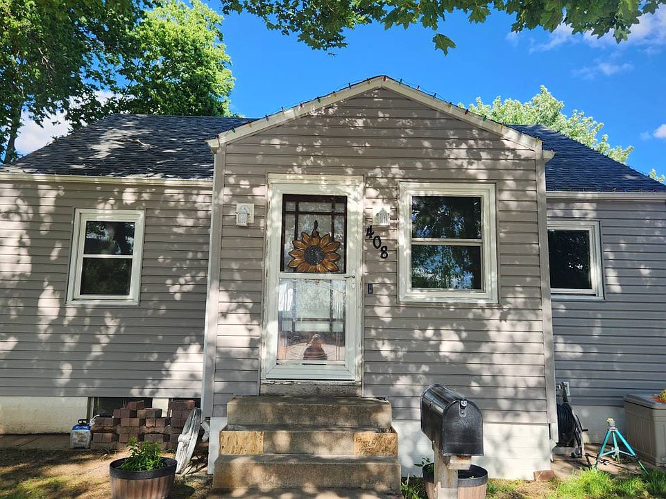 1st image of 408 7th St