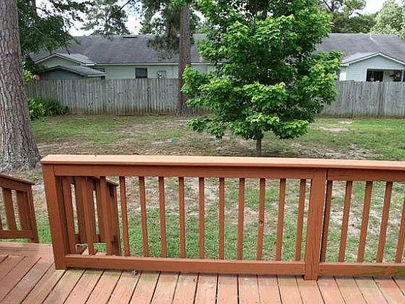 3rd image of 119 Pine Lake Dr