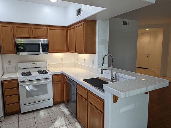 4th image of 27009 Channel Ln APT 7