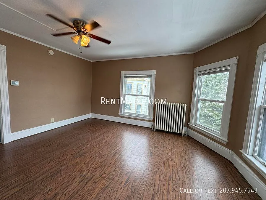 1BR/1BA Apartment in Downtown Waterville — Photo 4